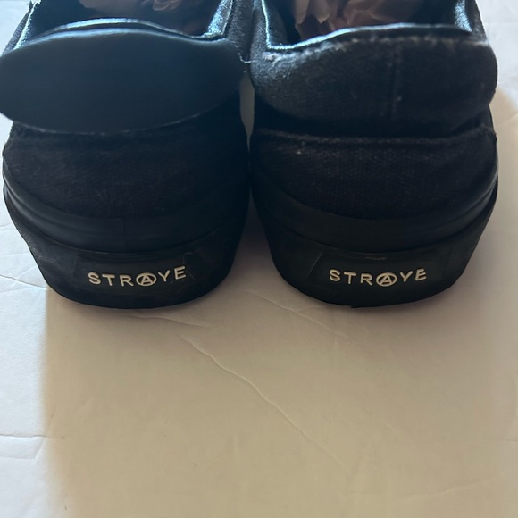 Straye shoes - Picture 3 of 6